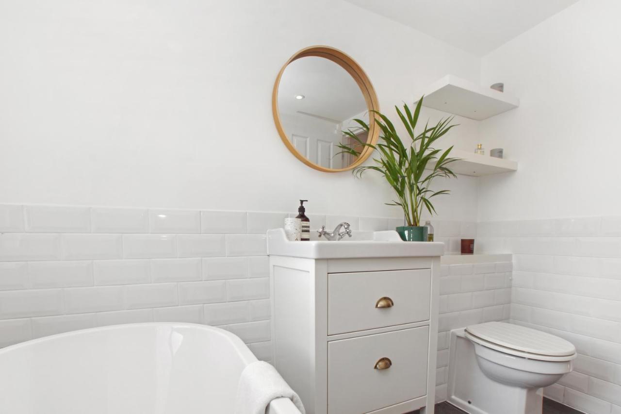 Apartment Bright, Stylish & Cosy 3-bed Flat Near Mile End London
